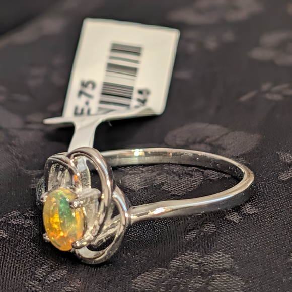 Genuine Natural Ethiopian Opal Sterling Silver Celtic Design 925 Silver Size 9 - Picture 12 of 12